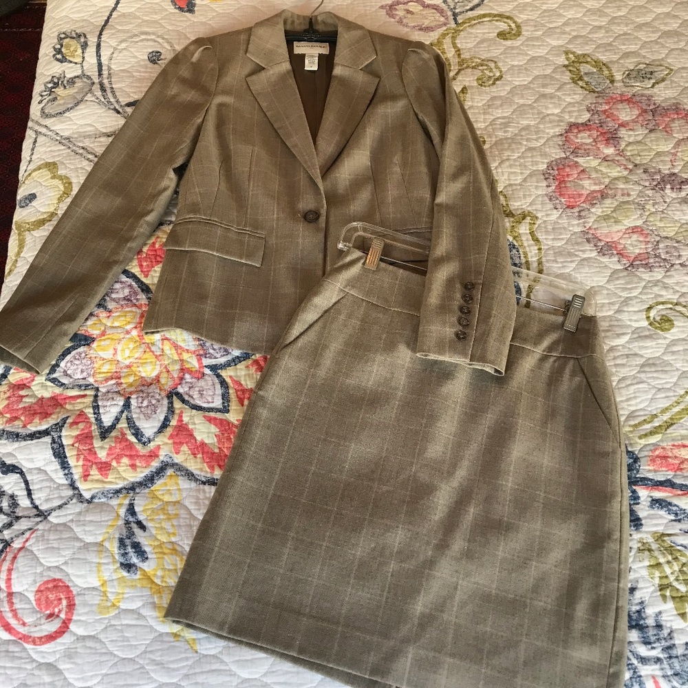 Windowpane brown and tan mini suit Sz 2 BananaRep